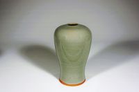 Vase, Hagi-Ton, Seladon, H 19 cm, 2016, &euro; 130 (2)_1